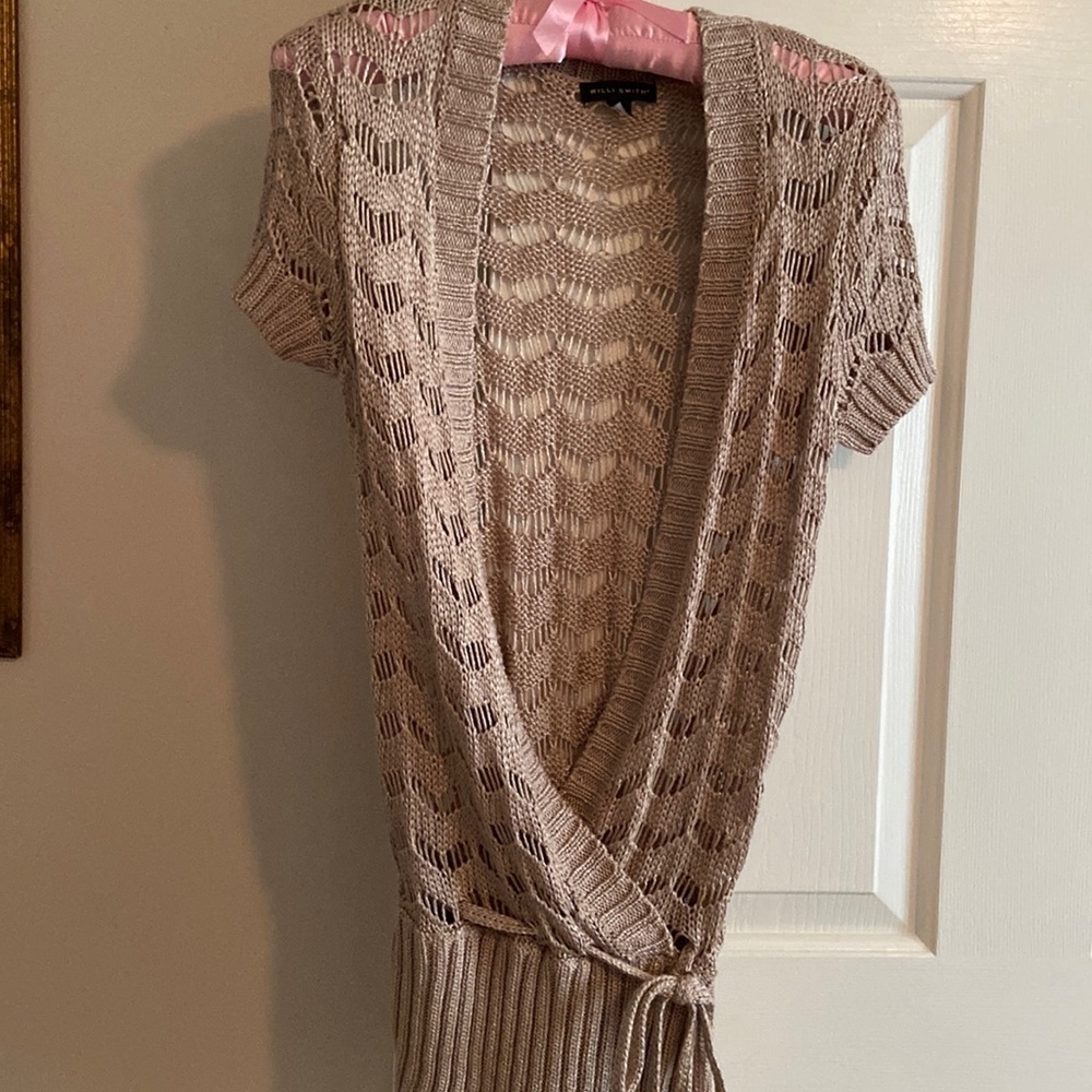 Willi Smith crochet short sleeve top. Size sm